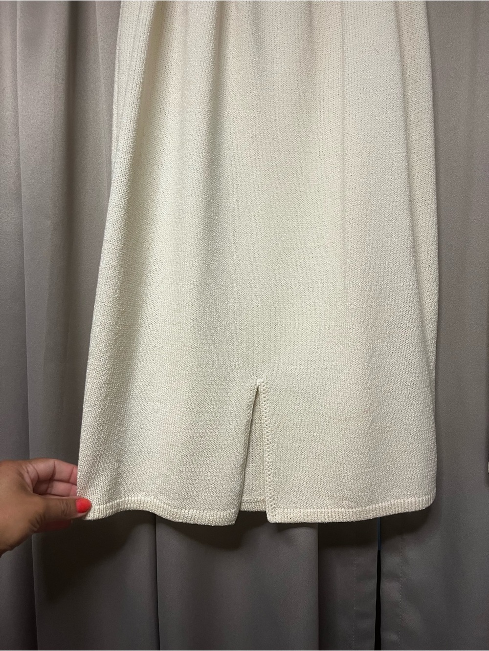 St. John Evening Vintage Cream Two-Piece Skirt Set with Black Trim - Picture 4 of 9